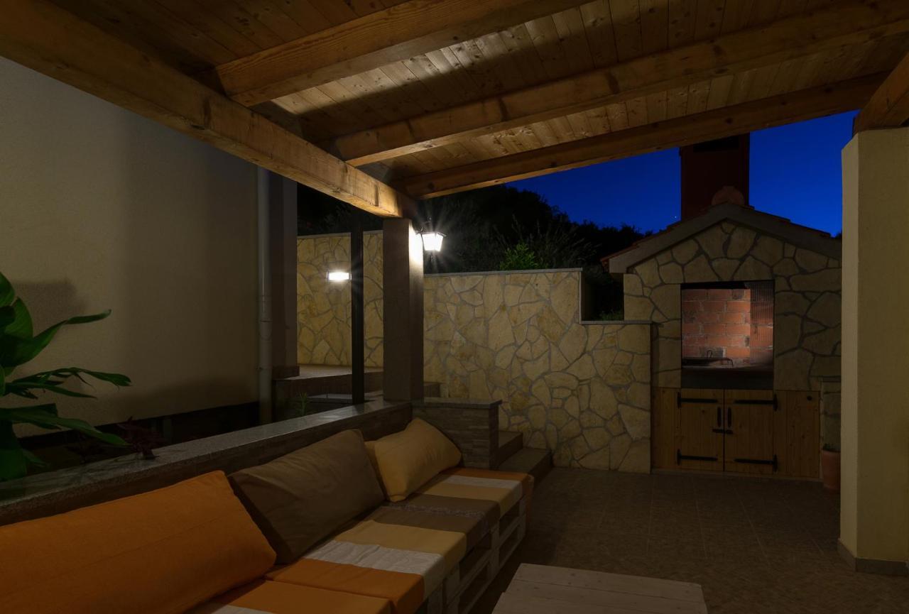 Vila Vita Donje Selo na Šolti Exteriör bild