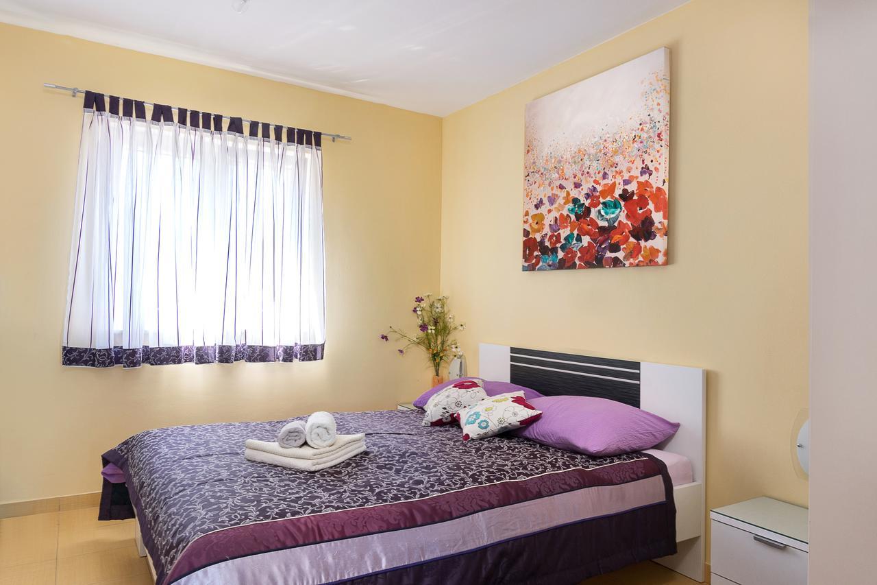 Vila Vita Donje Selo na Šolti Exteriör bild